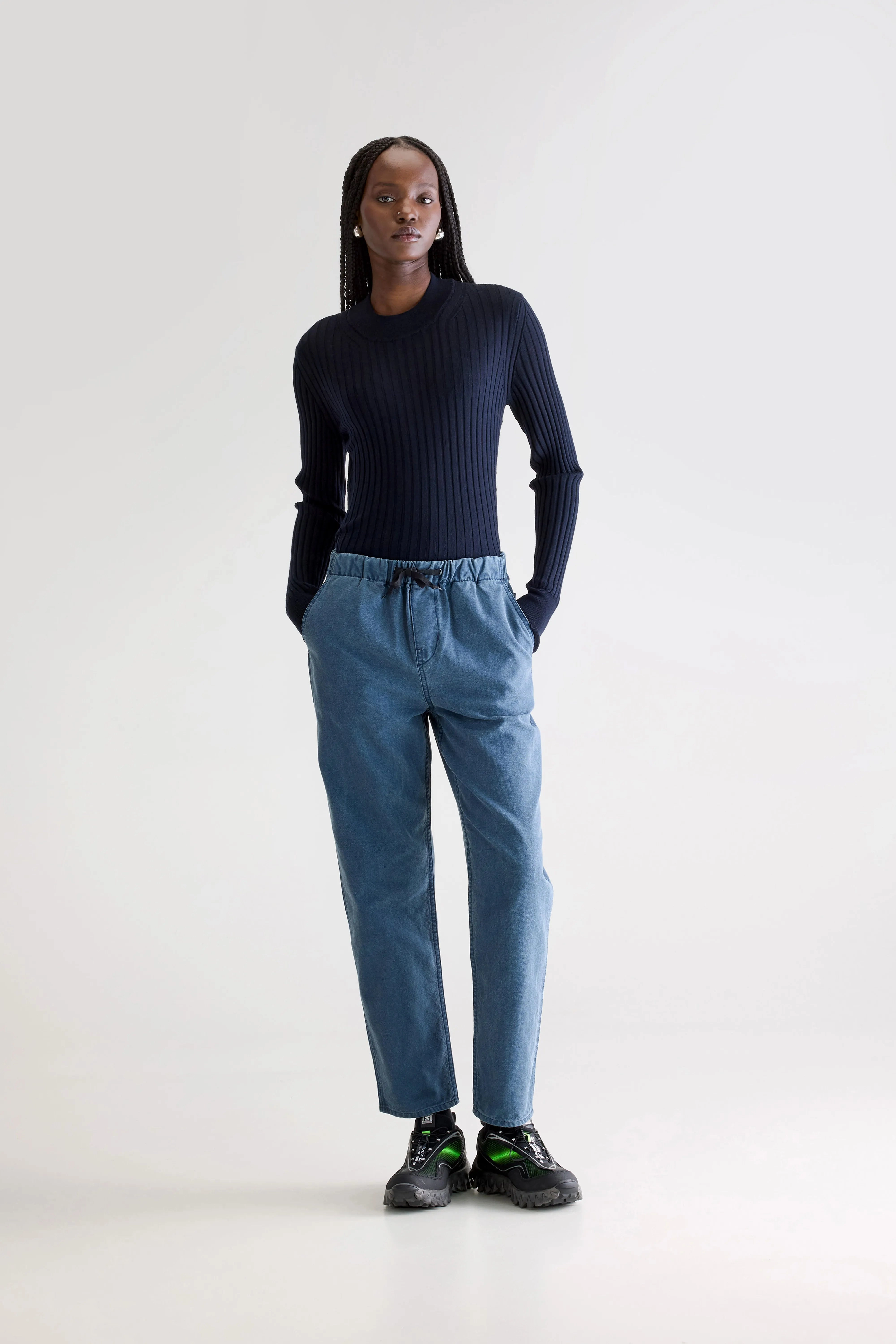 Pizzy relaxed trousers (252 / W / BLUES) Sporty Chic