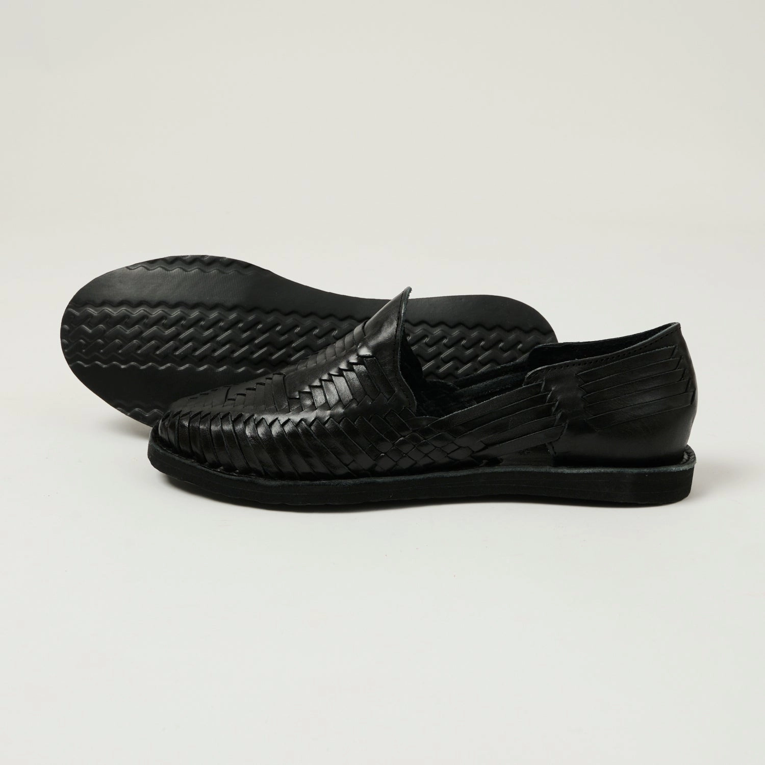 Fresh Dash Chamula Cancun Woven Huarache Shoe - Black