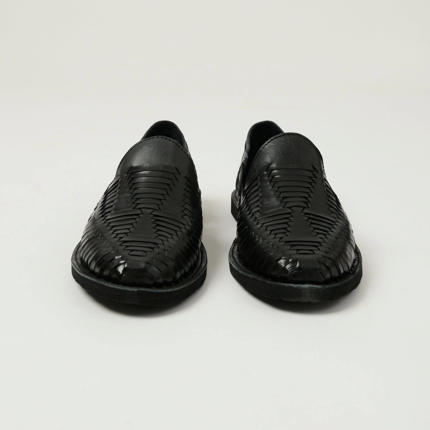Workplace Ease Actor??s Essential Chamula Cancun Woven Huarache Shoe - Black