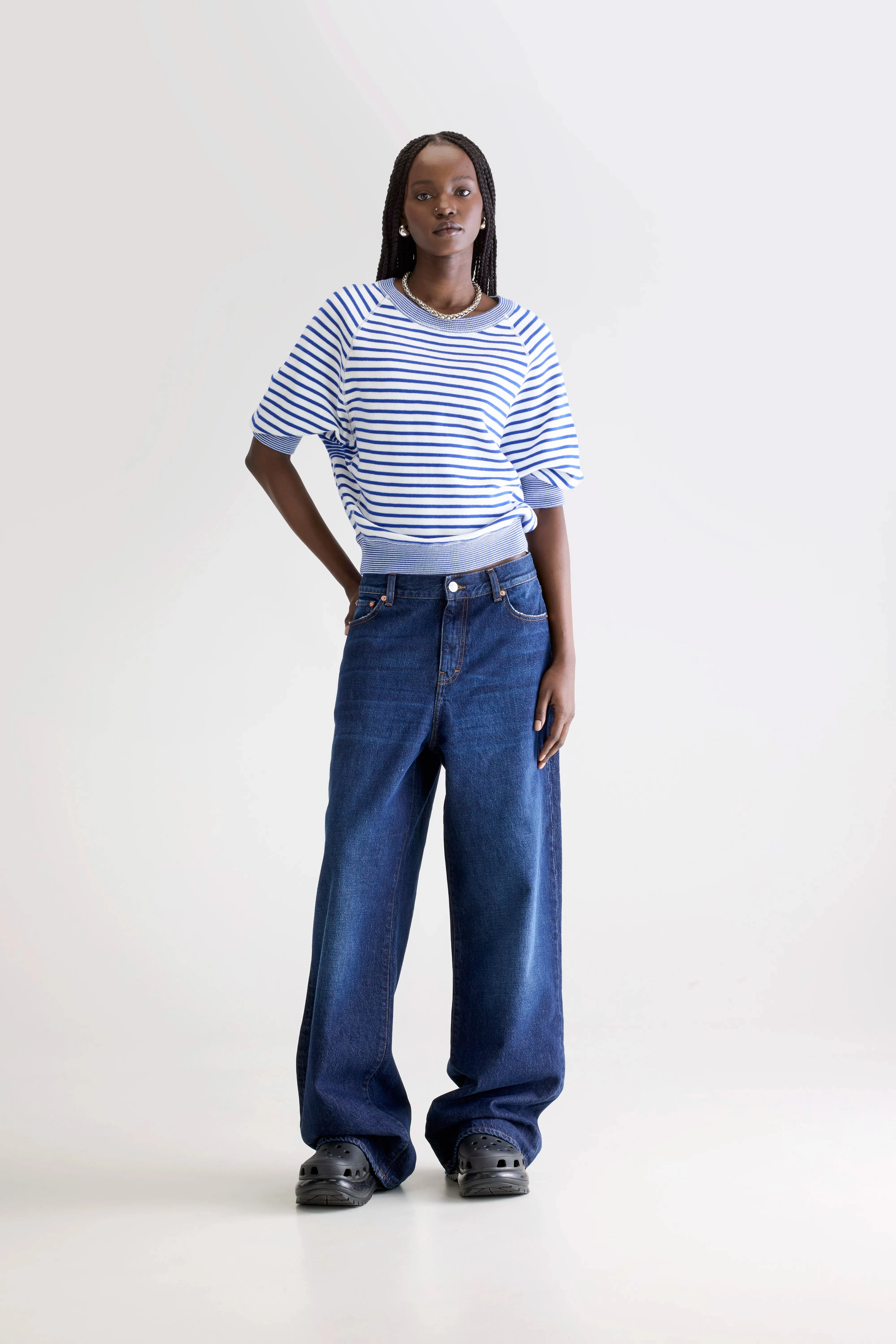 Anglet crew-neck sweater (242 / W / STRIPE A) Relaxed Comfort