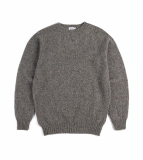 Trunk Goswell Brushed Lambswool Crew Neck Sweater: Dark Natural Layer Option Seasonal Layer