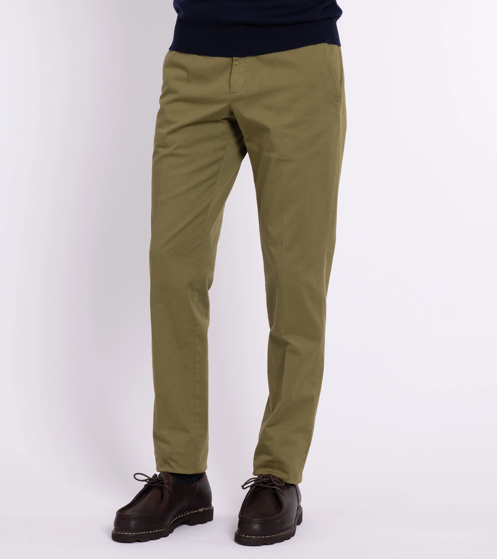 Tagless label Trunk Welbeck Flat Front Cotton Trousers: Moss Green