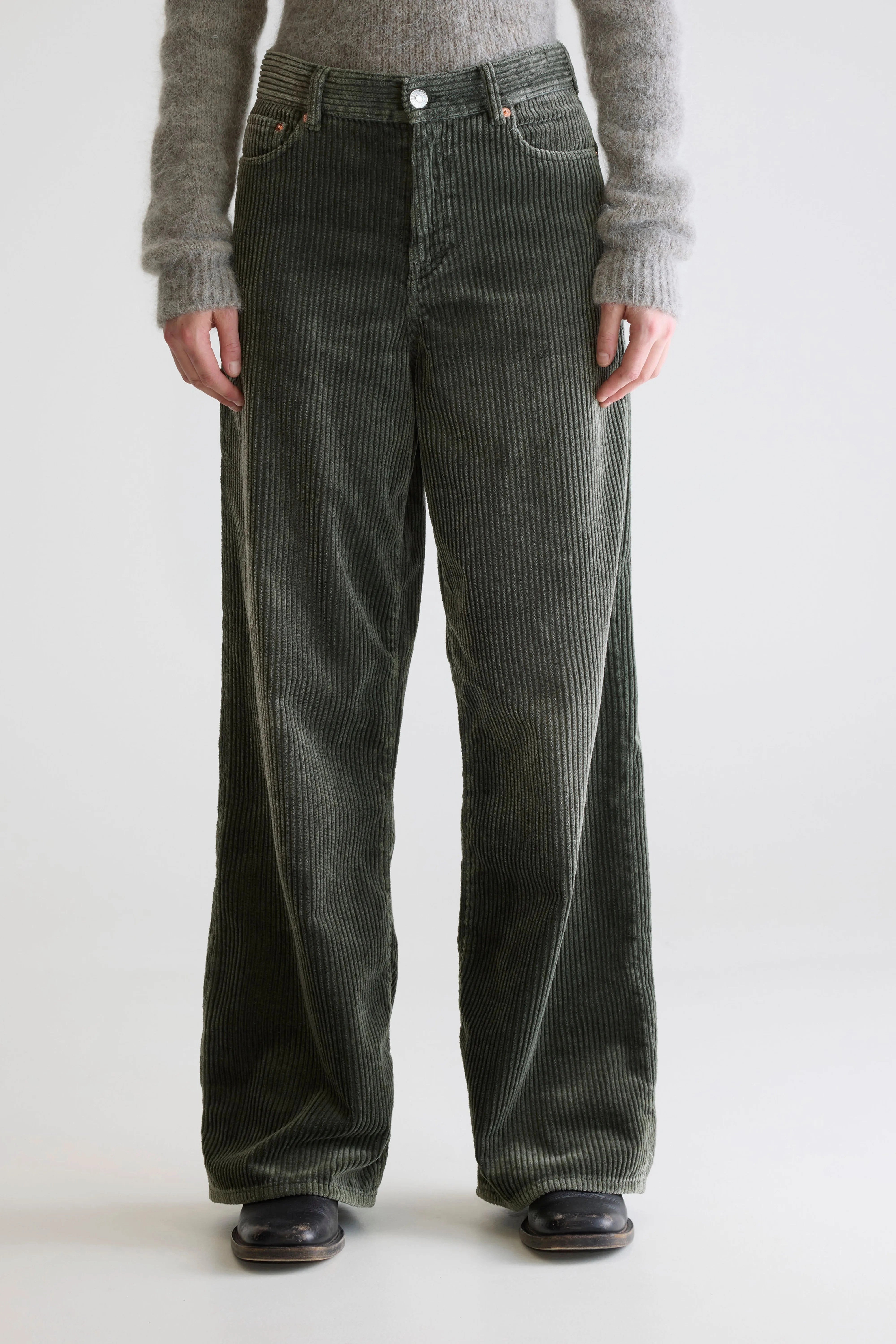 Minimal Fading Flexible Knee Panels Denim N. 64 wide jeans (252 / W / SAGE)