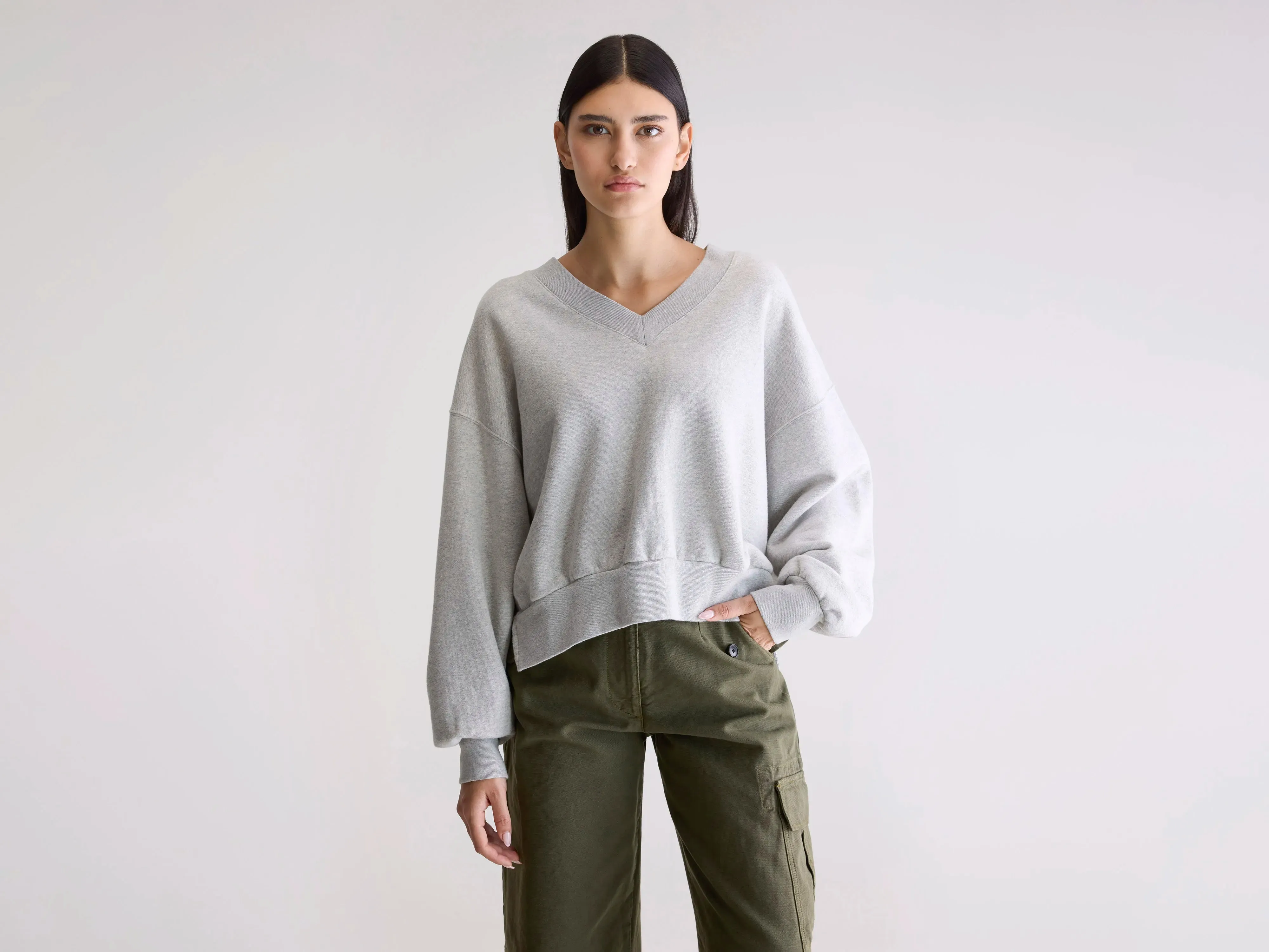 Gamer Aesthetic Stylish Accessory Varola v-neck sweatshirt (252 / W / H. GREY)