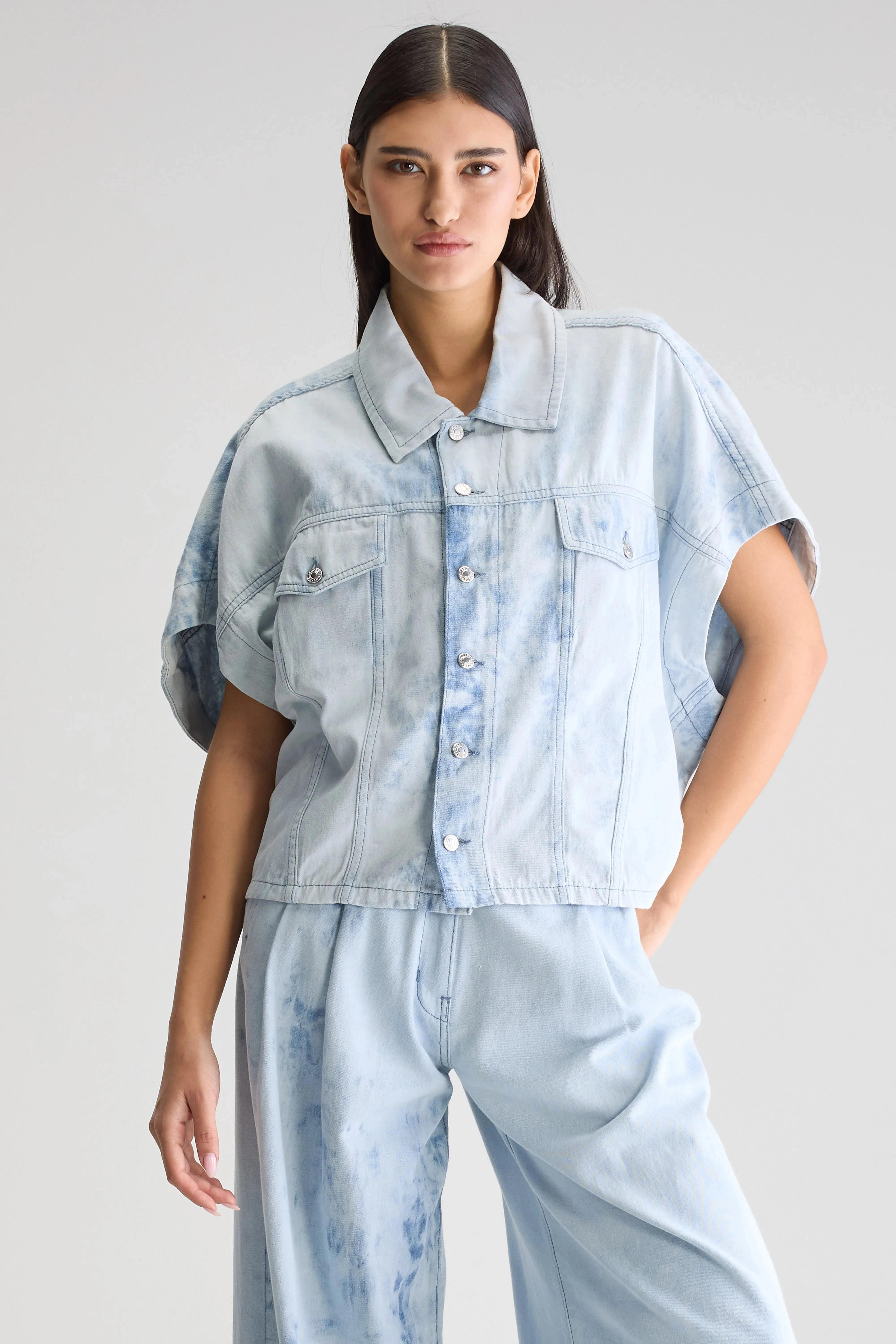 Payton sleeveless overshirt (251 / W / SHADED BLUE) Foldable Design