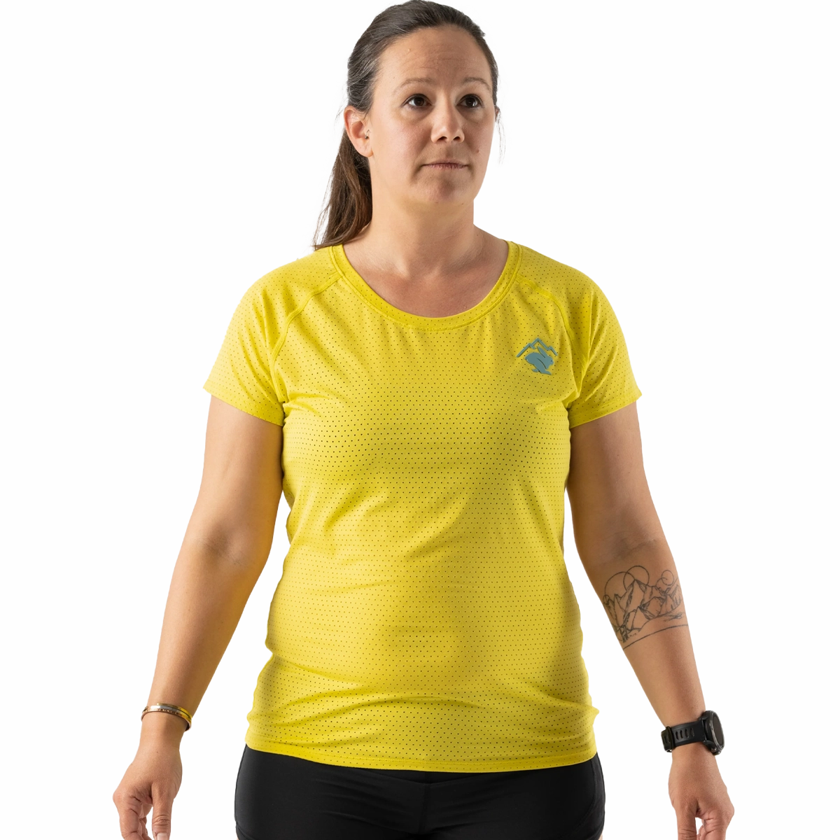 Seasonal Layering Women's EZ Perf Short Sleeve