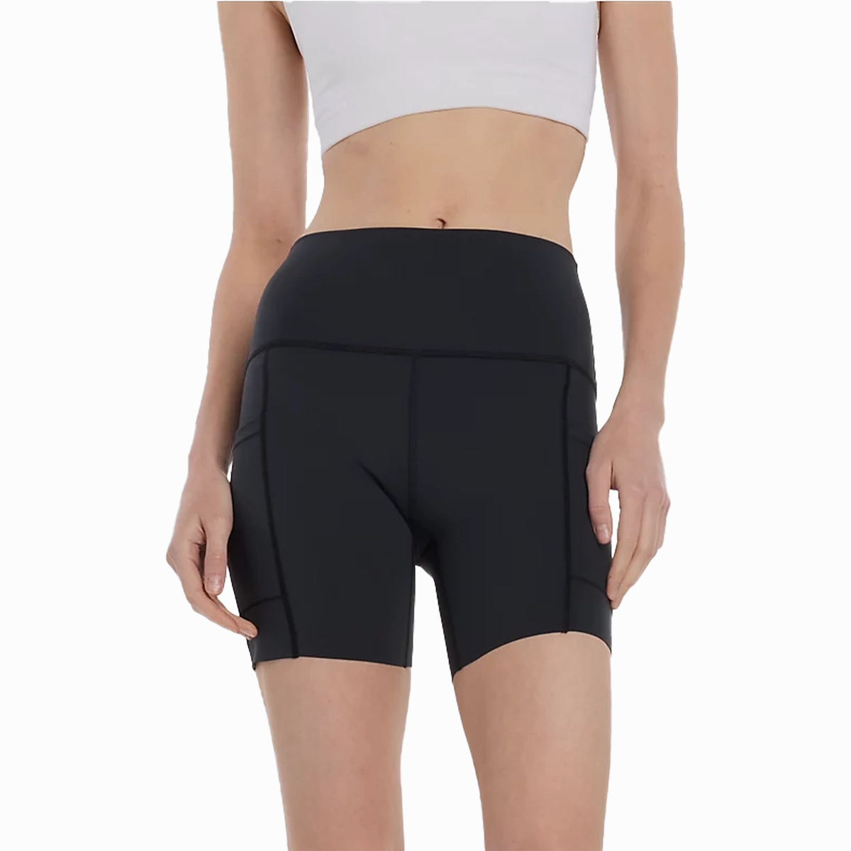 Loose Fit Women's NB Sleek Pocket High Rise Short 6"