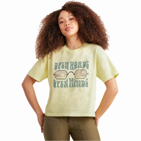 Women's Open Roads Boxy Crop Tee Versatile Fit Seasonal Outfit